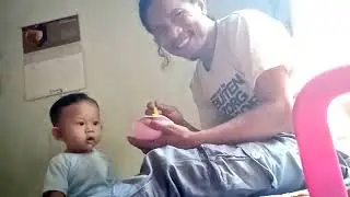 BAHAGIANYA SEORANG BAPAK NYUAPIN ANAKNYA || ANAK BALITA