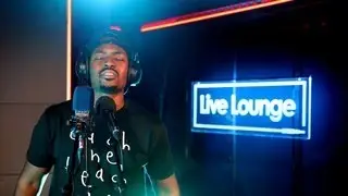 Suli Breaks covers Bob Marley's No Woman No Cry.