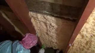 Утепление кровли между стропилл и под коньком.