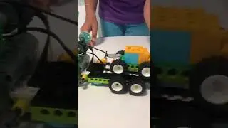 Robo Truck by Lego Education WeDo2.0 
