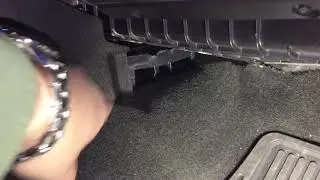 Ford F-150 blend door actuator motor fix. Easy no dash removal solution.