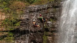 RAPEL NA CACHOEIRA DO MARIMBONDO - CHAPADA DOS GUIMARÃES - MT
