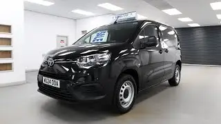 Toyota Proace City 1.5 Active Edition Metallic Black 100 BHP 6 Door - WU24 00A - VanStar
