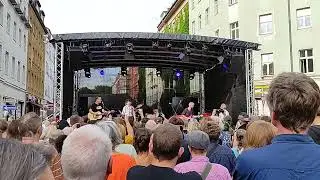 Ton Steine Scherben feat. Kid Vicious - Rio-Reiser-Platz - Wir müssen hier raus