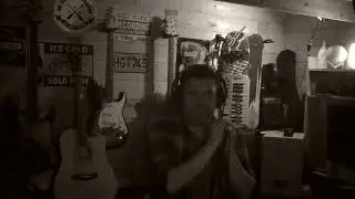 Something in the Orange - Cover by Muddog Music