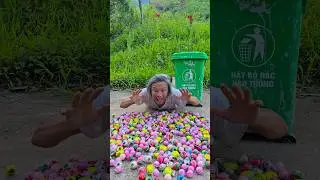 Survival Skills: SIMPLE but VERY USEFUL with Candy #survival  #shorts #bushcraft