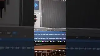 How to have a free midi keyboard in logic pro x without needing a real keyboard connected