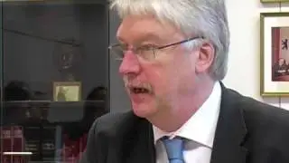 Modellstadt der Integration: Integrationsminister Hahn (2)