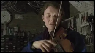 Leonie Mayer - Up on the rooftop