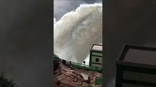 4 gates of Mwalimu Nyerere hydropower dam at full capacity discharging 7000m³/s