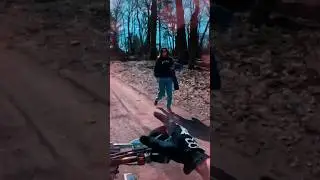 Познакомился с красоткой) 