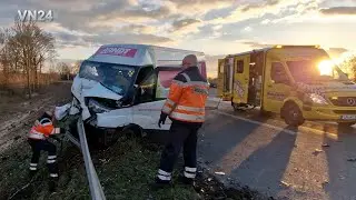 VN24 - Van crashes into low-loader truck - passenger not wearing seat belt