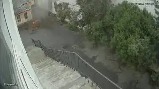 Видео обстрела больницы в Херсоне
