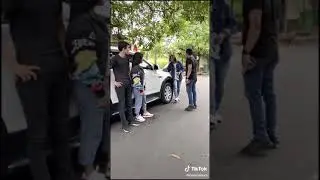 Kepergok nebeng poto