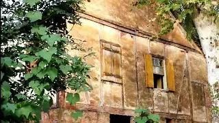 Abrimos uma casa de 100 anos, trancada com coisas antigas !!!