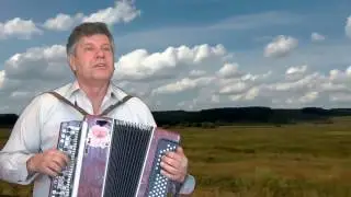 Песня-куда бежишь тропинка милая.