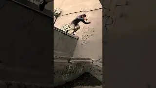 Escaping Skibidi Toilet Parkour POV