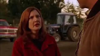 Smallville Season 3 Clark saves his Dad from falling off a barn roof