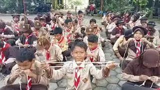 Asyiknya anak Pramuka Membuat Ikatan Anyam dan Nelayan
