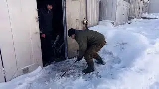 Ледокол из перфоратора. Борьба со льдом. Против льда