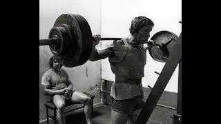 Пять самых массовых ошибок в приседаниях-The five most common mistakes in squats