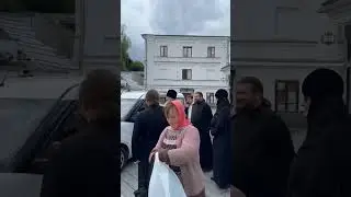 Владыка после суда приехал в Лавру