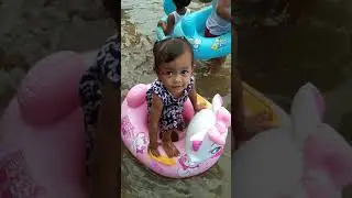 Berenang di muara mbak yaya