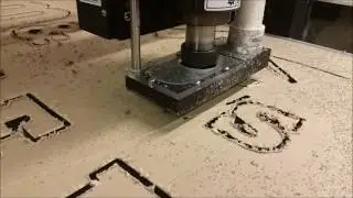 Dimensional letter signs M&M