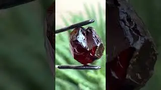21869-garnet-rough-31.14-ct-ravenstein