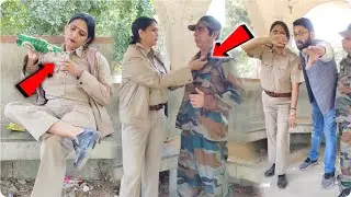 इस नशेड़ी पुलिस वाली ने Army ऑफिसर का मोबाइल छीना😳 (कैमरे मे कैद हुआ सब) 😱