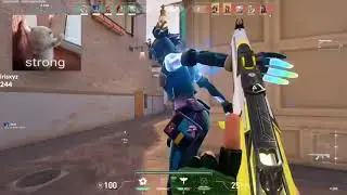 Play off your teammates like this