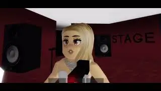 ROBLOX | Brookhaven | A famous singer just adopted me