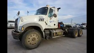 2016 MACK GRANITE GU713