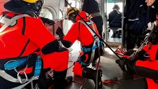 09.03.2024. Эвакуация пострадавшего моряка в 30 км на восток от острова Колгуев. Баренцево море.