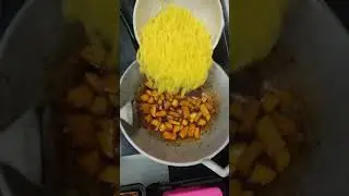 Jom masak campak Mee goreng basah kuyup hentam sajalah...by product mamaputcooks..