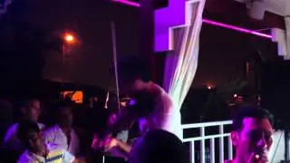 Disfrutando de esta magnífica mezcla de Violín&House con Miguel Lara