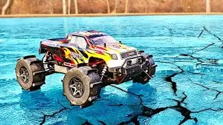 RC CAR DRIFTING ON ICE!!