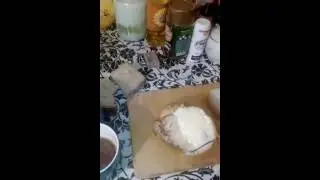 пробуем копчённое сало.
