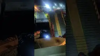 Proses Kapal Feri Dari Bali Berlabuh Di Dermaga pelabuhan Ketapang