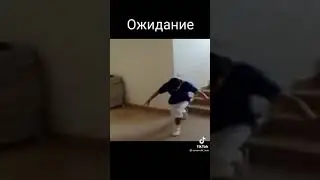 Бабка упала с лестницы😂