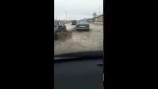 Bakı küçələrini su basıb - Avtolent.az