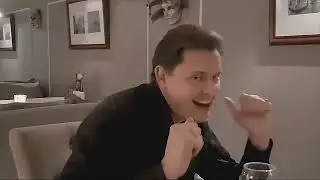 Евгений Понасенков танцует