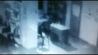 После праздника, в пустом клубе видео с камеры😨