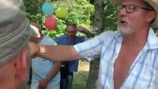 Альгирдас Амшеюс. Маточники исправляют даже трутовую семью!