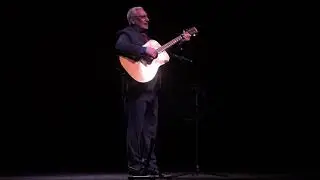 "Виноградную косточку в теплую землю зарою". Поёт Юрий Добринский.