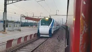 22470 Nizamuddin to Khajuraho Vande Bharat Express 