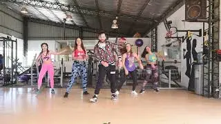 Baila Baila Baila (Remix) - Ozuna Feat. Daddy Yankee, J Balvin, Farruko, Anuel AA / ZUMBA