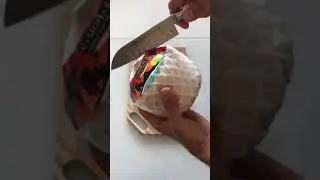 Открываем кокос без трубочки.