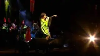 Bjork - Pleasure is all Mine at Glastonbury 2007