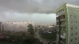 ураган в Уфе сорвал крышу 23. 06.2016